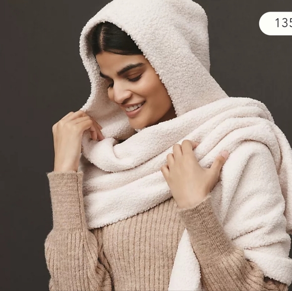 Anthropologie Cozy Boucle Hood Scarf - black - Picture 4 of 10